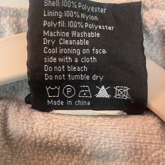 Marker women’s puff quilted vest size large - Picture 6 of 8